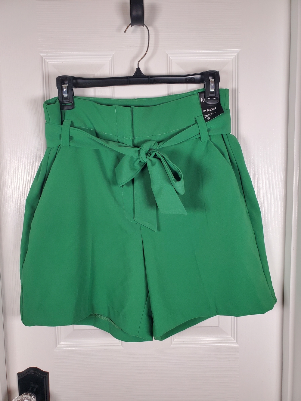 NWT NY&Co Maddie Smoothing Two-Way Stretch Shorts Size 8 - Picture 3 of 17